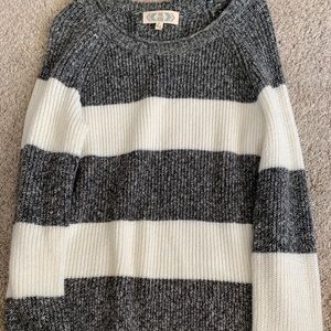 Long sleeve sweater